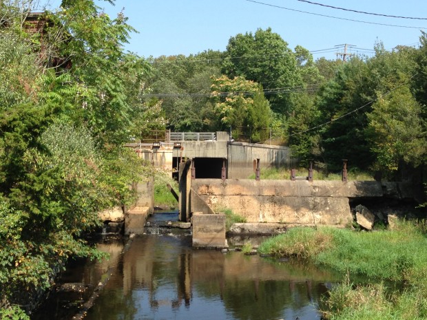 Cotton Gin dam looking upstream Sept 2013 C Bozek